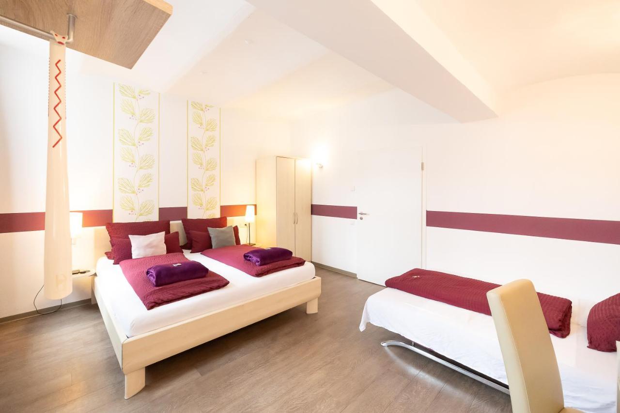 Hotel Dah-Inn Дахау Экстерьер фото
