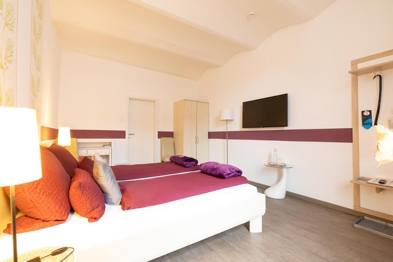 Hotel Dah-Inn Дахау Экстерьер фото