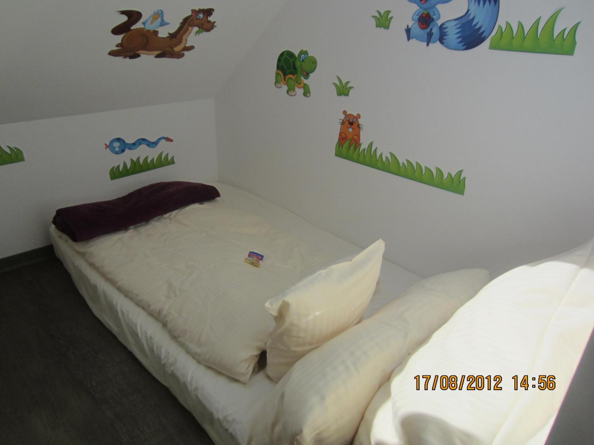 Hotel Dah-Inn Дахау Экстерьер фото
