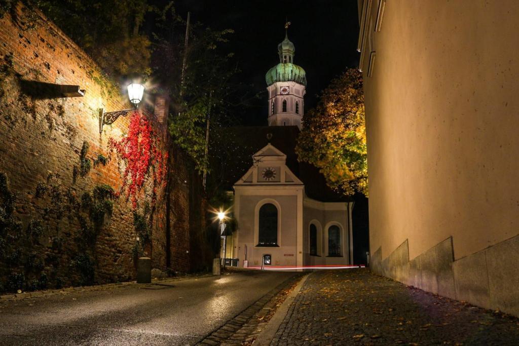 Hotel Dah-Inn Дахау Экстерьер фото